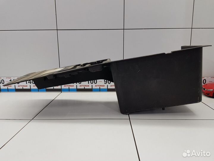 Крышка аккумулятора (BMW X6)