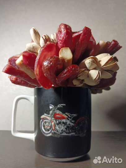 Подарок на 23 февраля мужчине