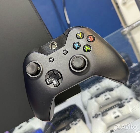 Xbox One X 1 TB. Гарантия