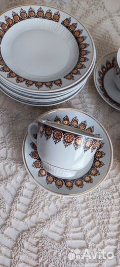 Набор фарфоровой посуды