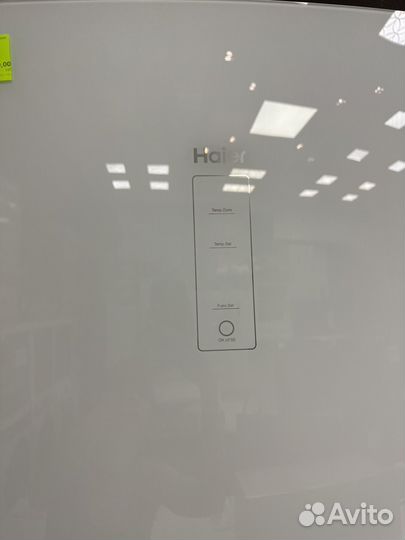 Холодильник стеклянный Haier c2f637cgwg