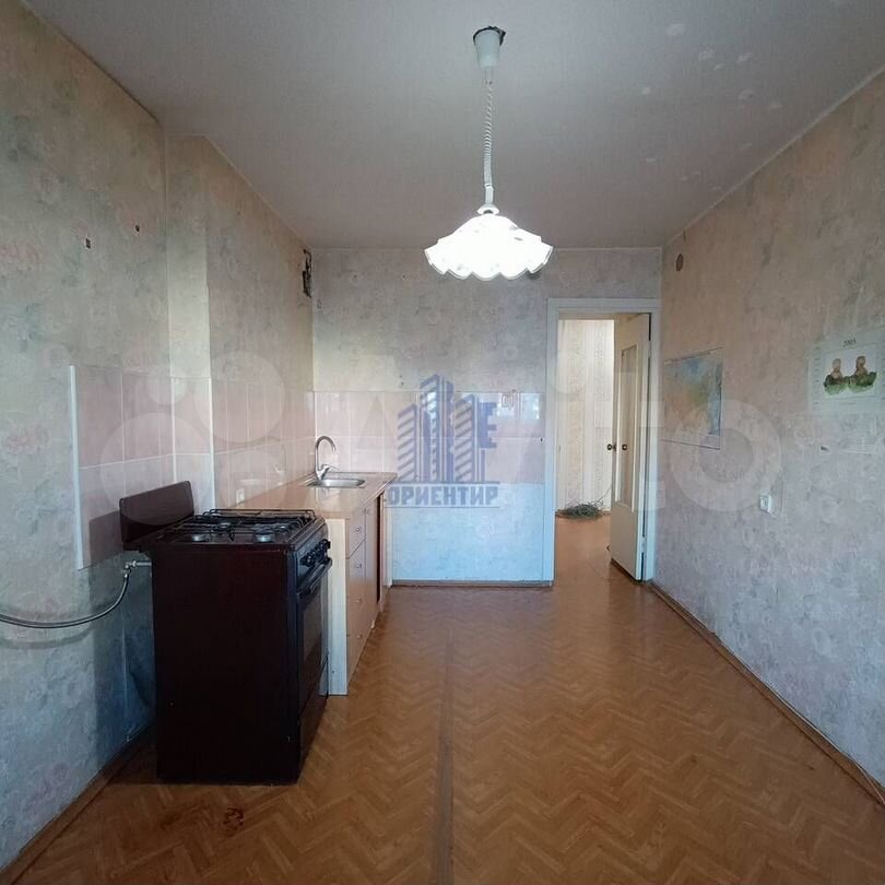 1-к. квартира, 52 м², 2/10 эт.