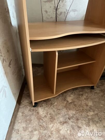 Стол письменный компьютерный