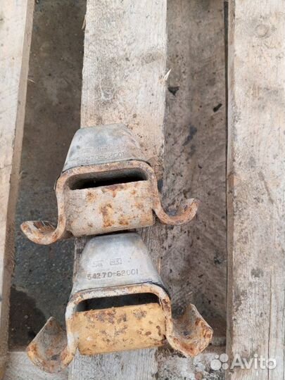 Подушка рессоры передняя Hino 500 1226 J08E-UR