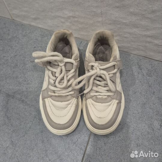 Кроссовки детские