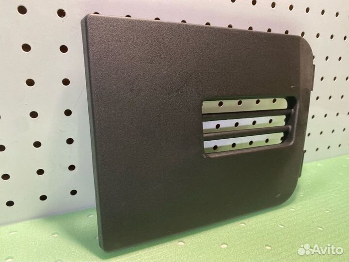 Заглушка бампера левая Volvo Fh12 Fh16 Fm9 Fm12