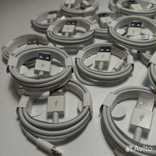 Кабель Apple Lightning - USB