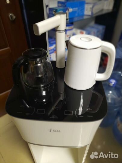 Кулер с чайным столиком (тиабар)