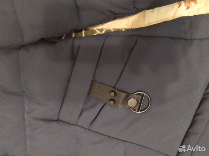 Тёплая куртка размер M