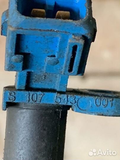 Датчик положения коленвала Ford s107543001