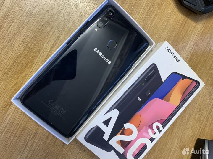 Samsung A20S