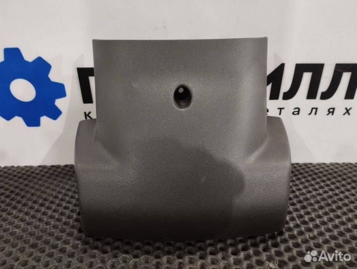 Кожух рулевой колонки Volvo FH5 82225570