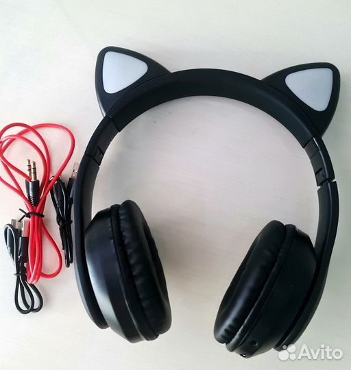 Беспроводные наушники накладные новые