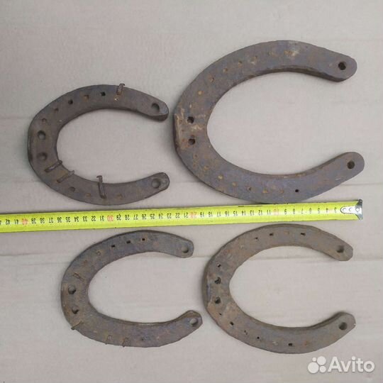 Подковы конские на счастье