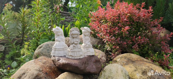 Статуэтки кукол под расскраску