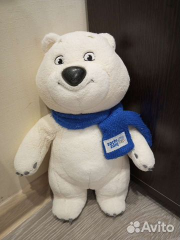 Плюшевый олимпийский медведь и заяц