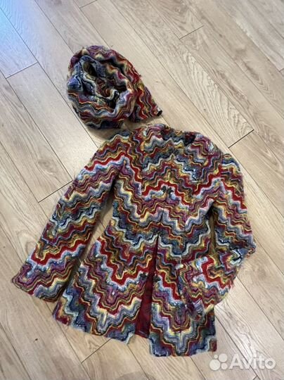 Пальто на девочку 125-135см