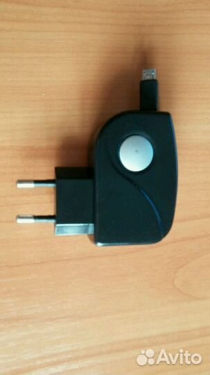 Зарядное устройство Micro-USB