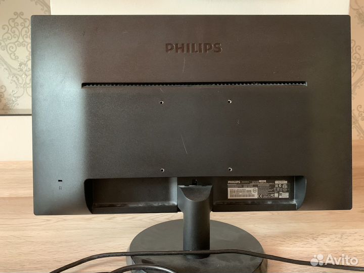 Монитор Philips