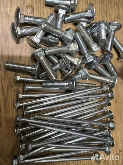 Болт мебельный М 10*40мм