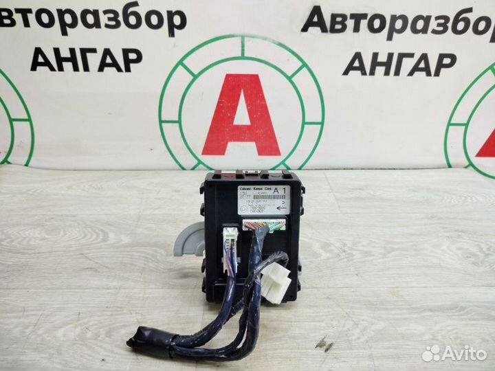 Блок комфорта Nissan Juke F15 HR16DE 2011