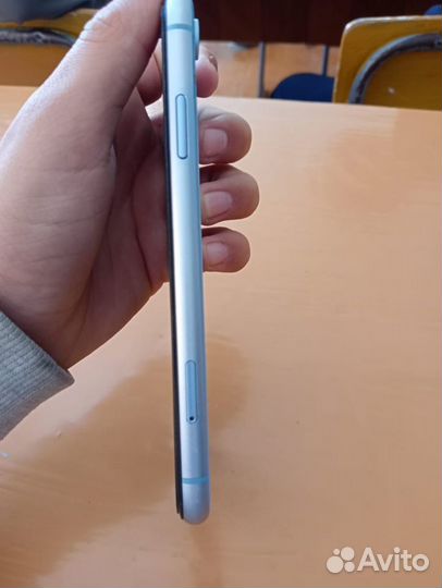 iPhone Xr, 64 ГБ