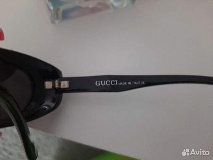 Солнцезащитные очки Gucci