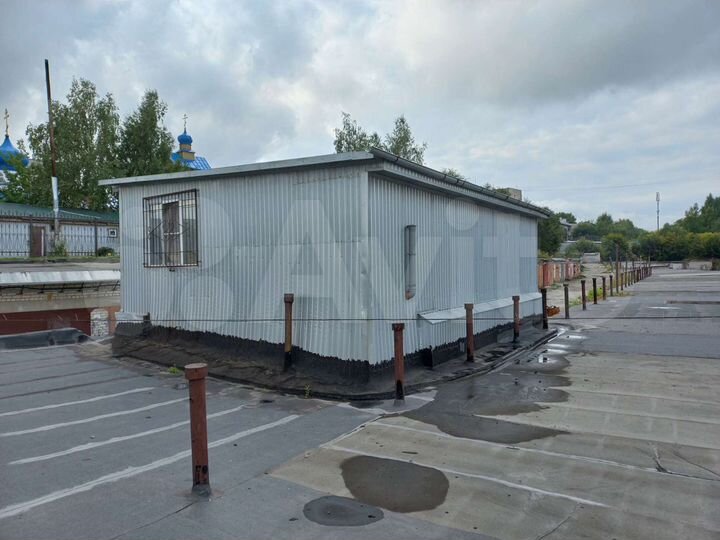 Гараж, > 30 м²