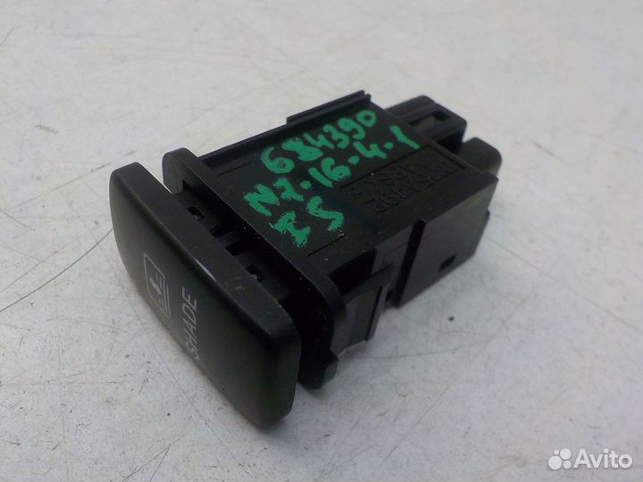 Кнопка на Lexus IS250-IS350