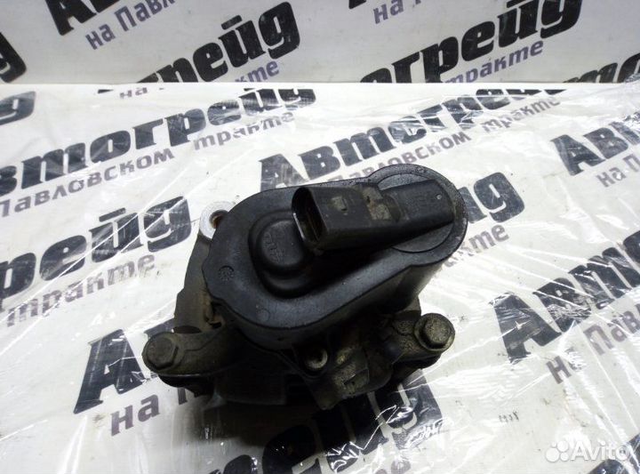 Суппорт тормозной задний левый Volkswagen Tiguan