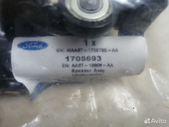 Ролик сдвижной двери