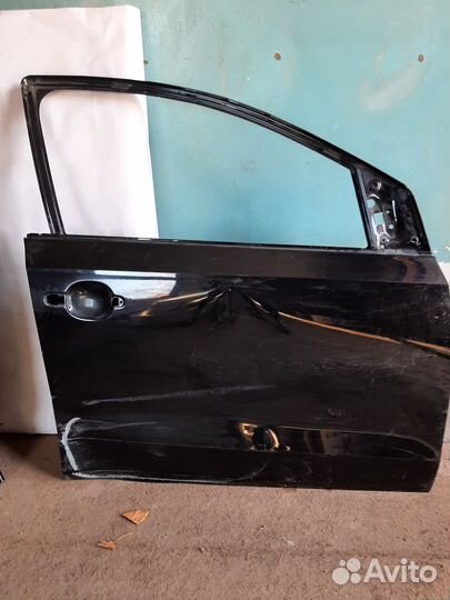 Дверь правая передняя Volkswagen Polo 2016
