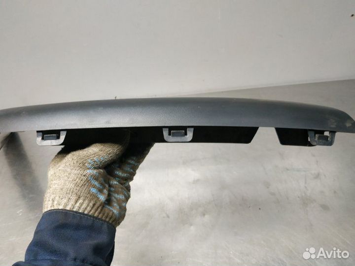 Накладка крыла задняя правая Jeep Grand Cherokee
