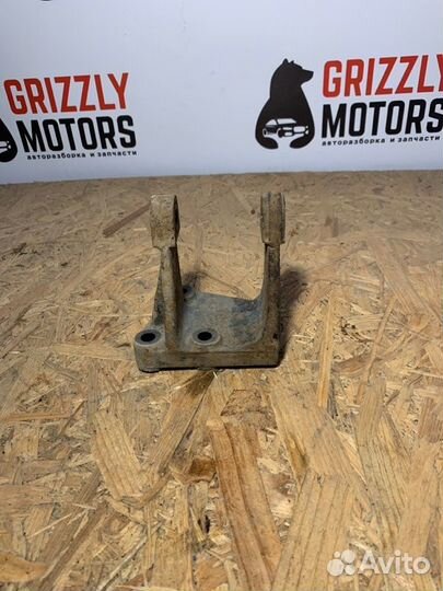 Кронштейн опоры двигателя Chery Tiggo T11 sqre4G16