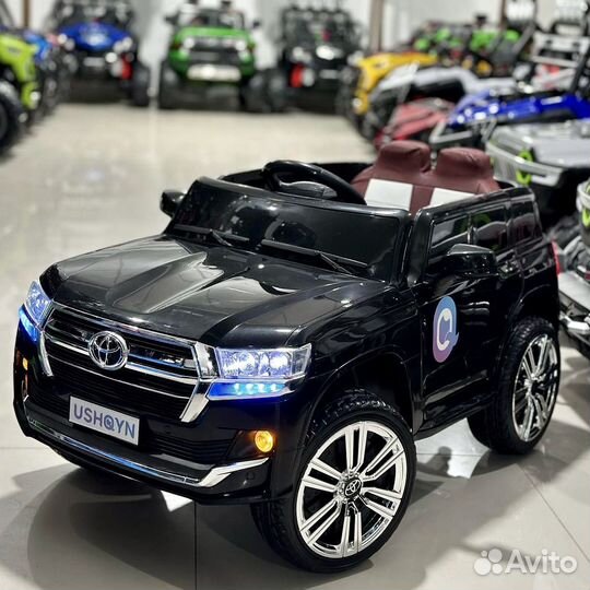 Детский электромобиль до 2х лет