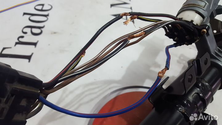 Рулевая колонка + замок зажигания Hiace LH129