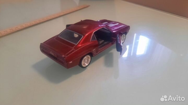 Модель машины chevrolet camaro 1969