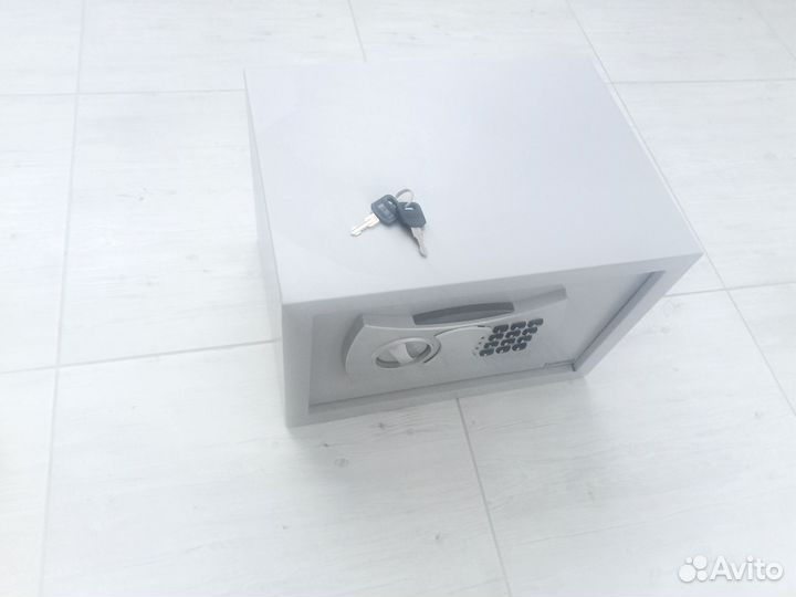 Сейф металлический бу