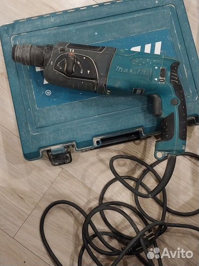 Перфоратор makita HR2470