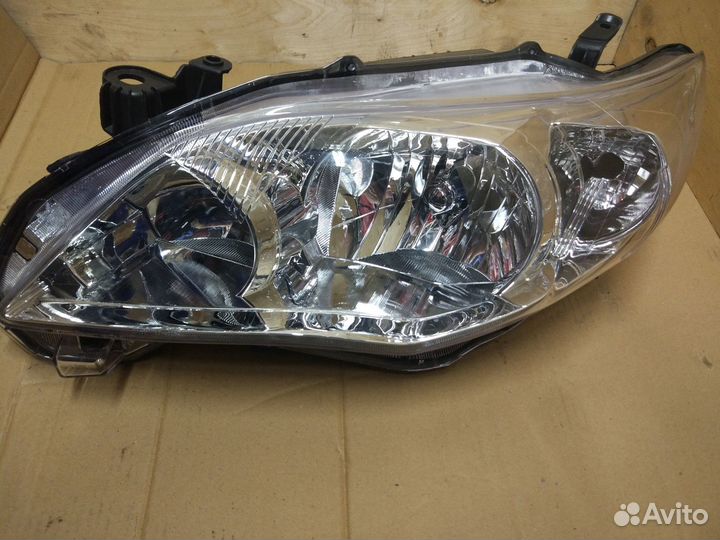 Фара левая Toyota Corolla 140 150 2010 - 2012