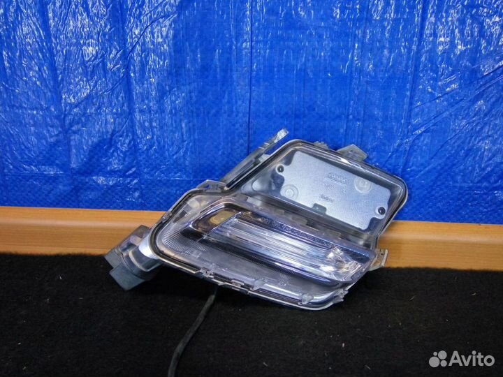 Ходовой огонь правый Volvo XC60