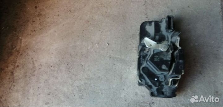 Гранта замок на заданию правую дверь