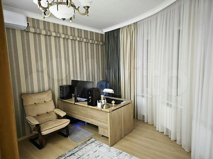 3-к. квартира, 110,5 м², 3/3 эт.