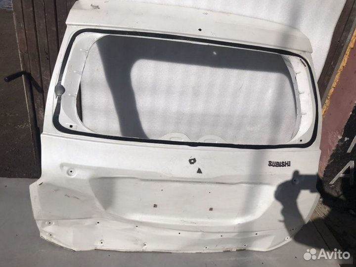 Крышка багажника Mitsubishi Pajero Sport 3