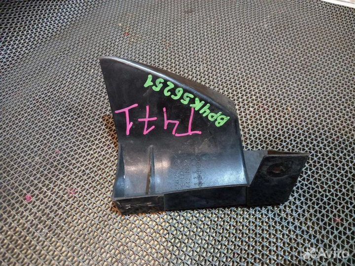 Дефлектор радиатора Mazda Mazda3 BK Z6 2006