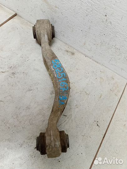 Рычаг задний верхний левый