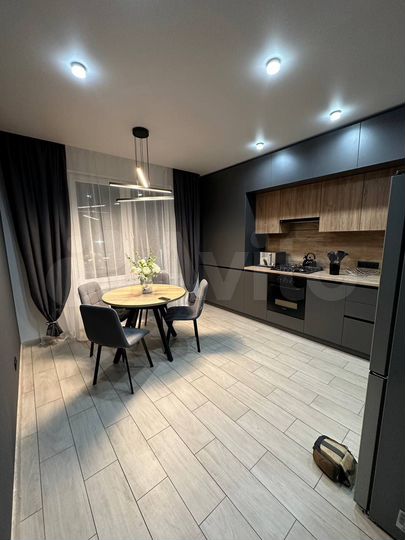 2-к. квартира, 62 м², 3/25 эт.