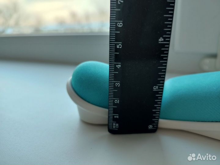 Подушка для запястий под мышку