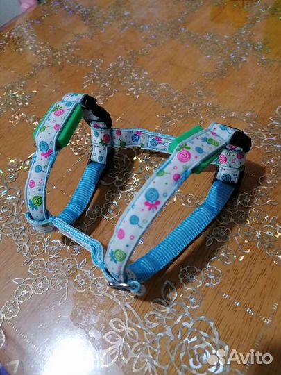 Шлейка светящаяся новая белая