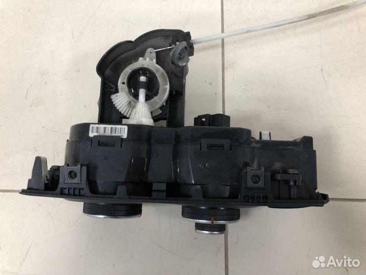 Блок управления отопителем Kia Rio 3 UB 2011-2017